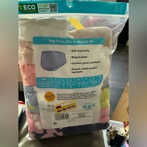 Soft and Comfy Girls Underwear Pack. Size 14